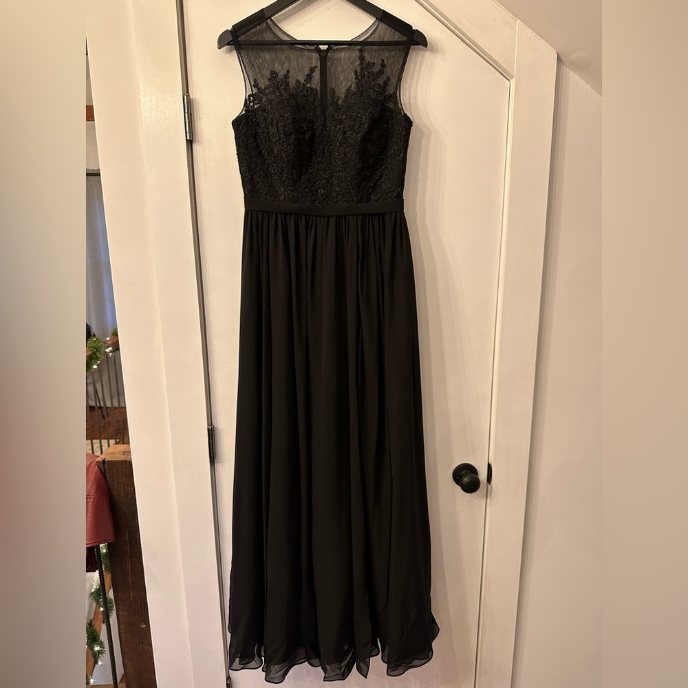 Long floor-length formal black dress